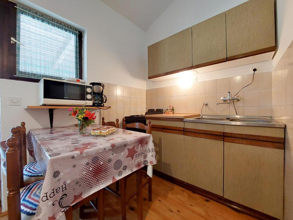 Apartments Vilim Pinezići 外观 照片