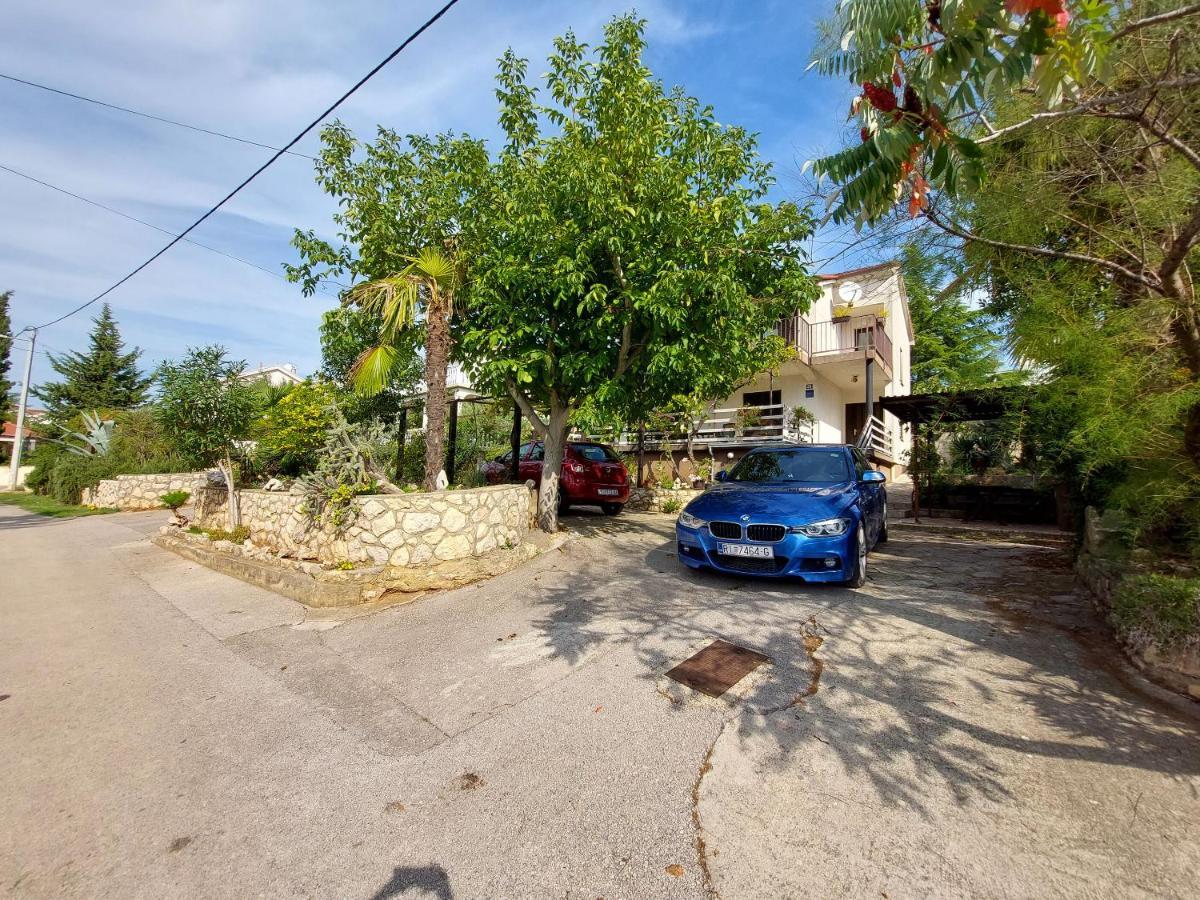 Apartments Vilim Pinezići 外观 照片