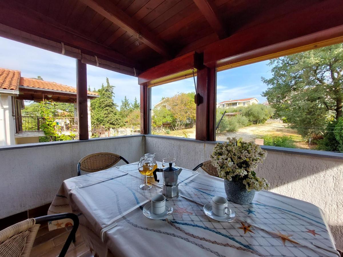 Apartments Vilim Pinezići 外观 照片